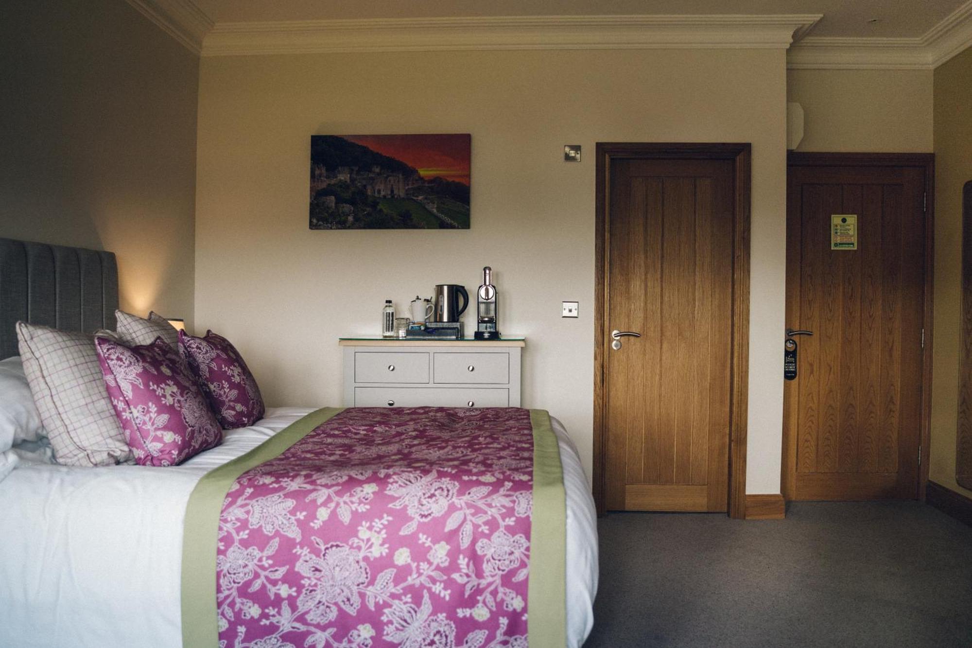 The Manor Boutique Hotel Restaurant And Bar Conwy Exterior photo